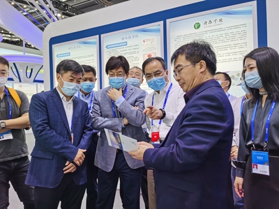 許昌學(xué)院亮相第二十二屆高交會(huì) 新材料技術(shù)推廣服務(wù)譜寫(xiě)產(chǎn)學(xué)研融合新篇章